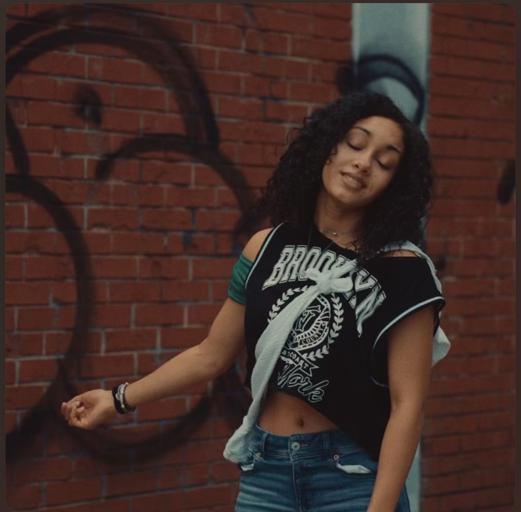 Beyond The Mainstreams  Review of “dubai” by&nbsp;ren.y.c