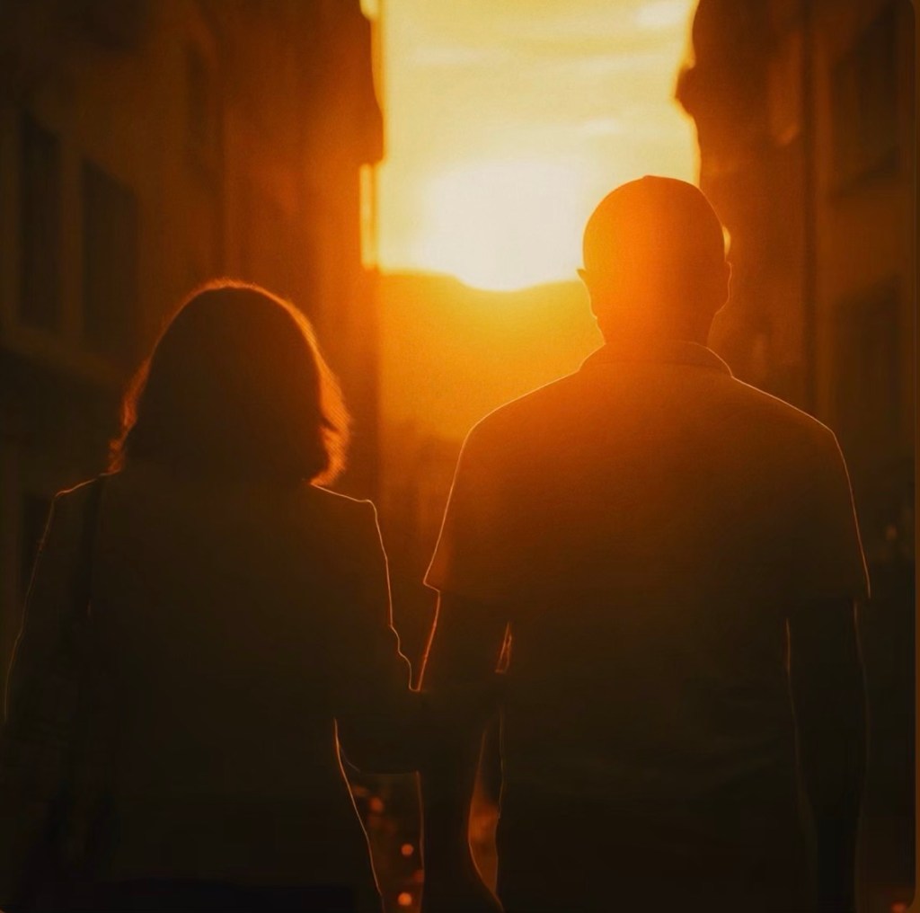 Beyond The Mainstreams Review of “Ann & Frank” by&nbsp;dezabel