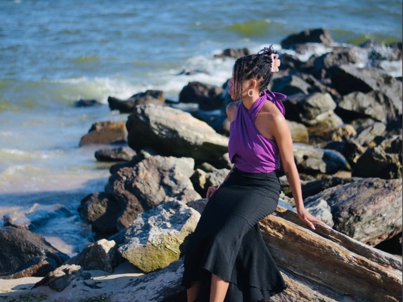 Beyond The Mainstreams Review of “Warning” by&nbsp;Jesirae